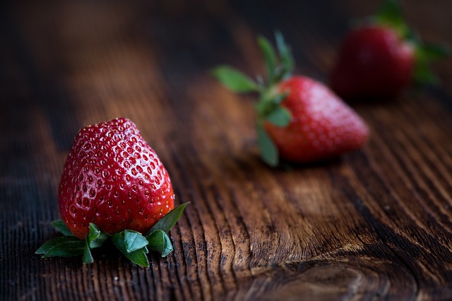 strawberries-g035456e84_640